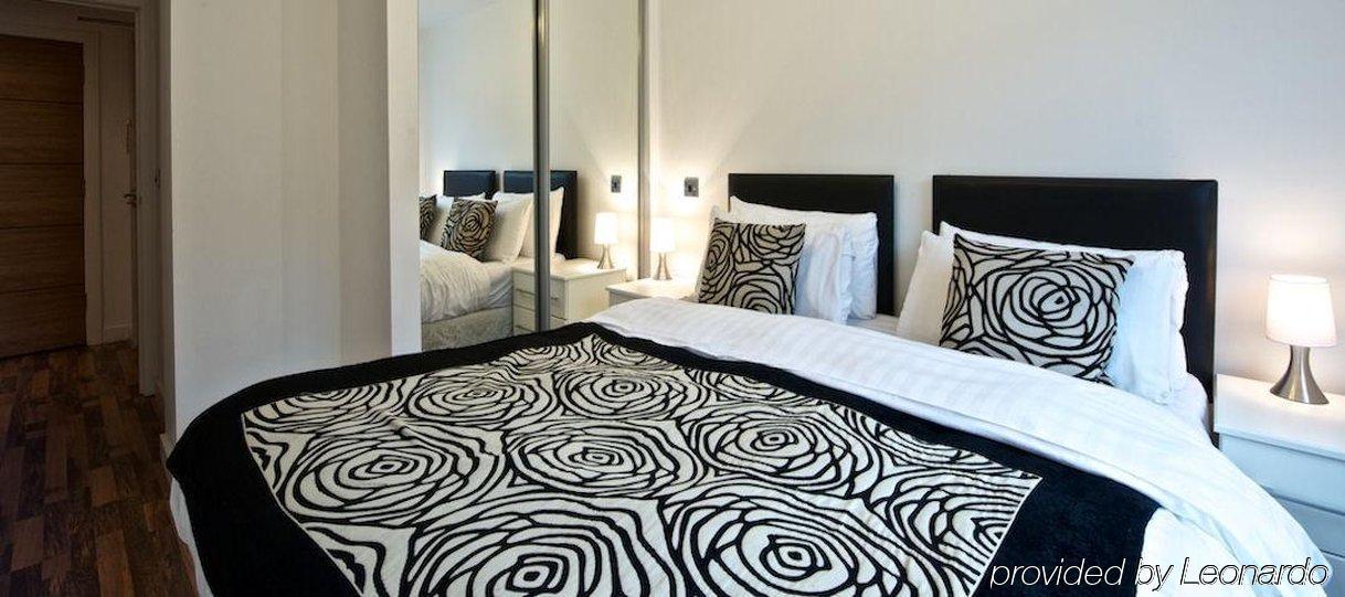 Dreamhouse Apartments Manchester City West Номер фото
