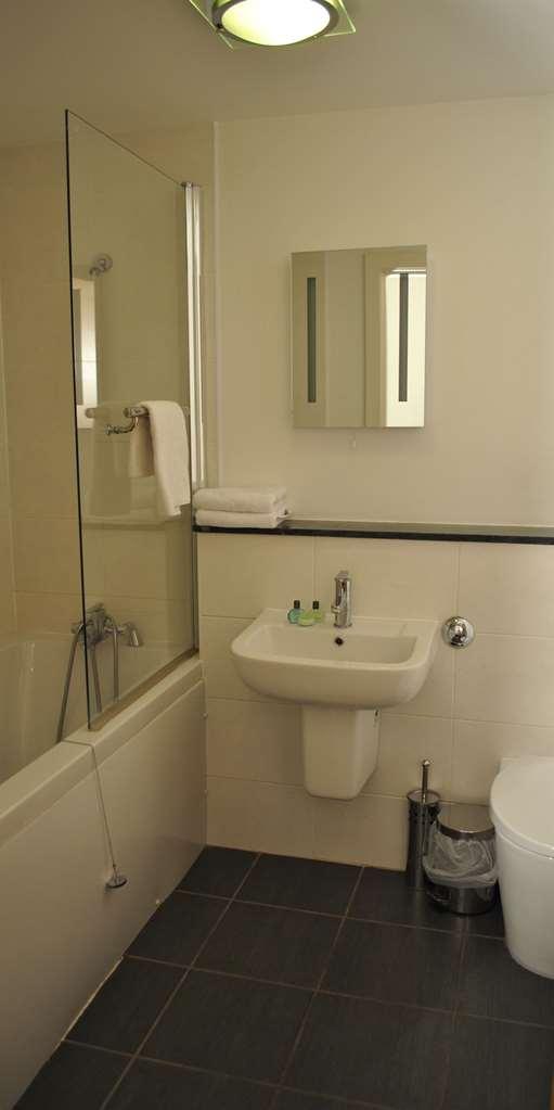 Dreamhouse Apartments Manchester City West Номер фото