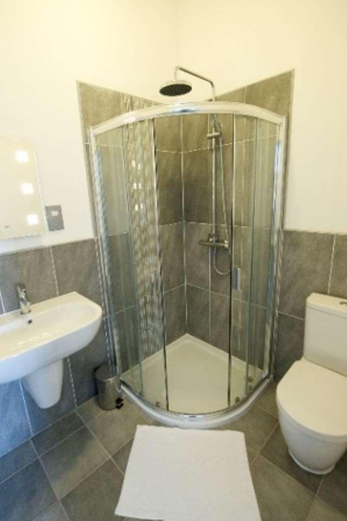 Dreamhouse Apartments Manchester City West Номер фото